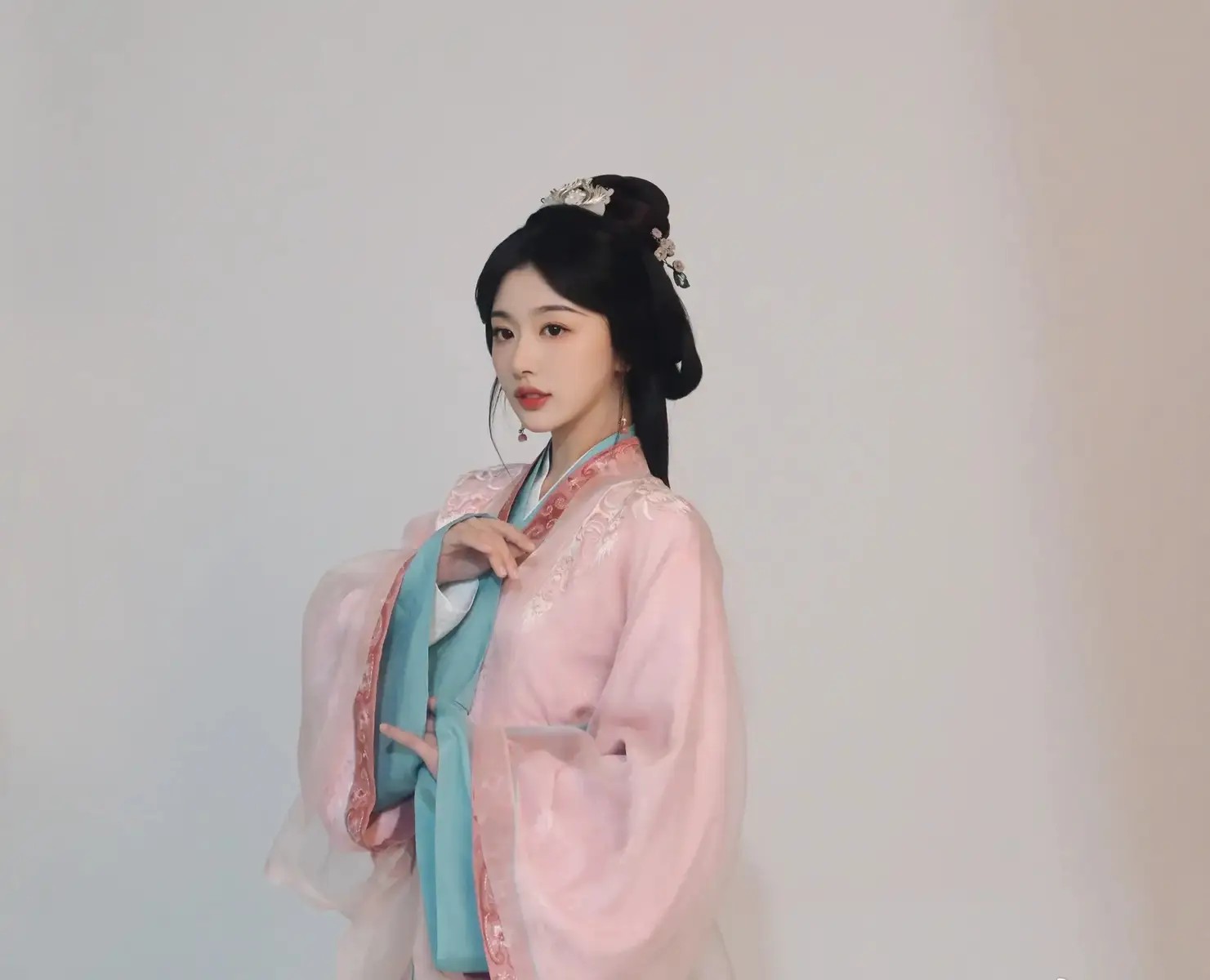 丁子朗形象蜕变：从