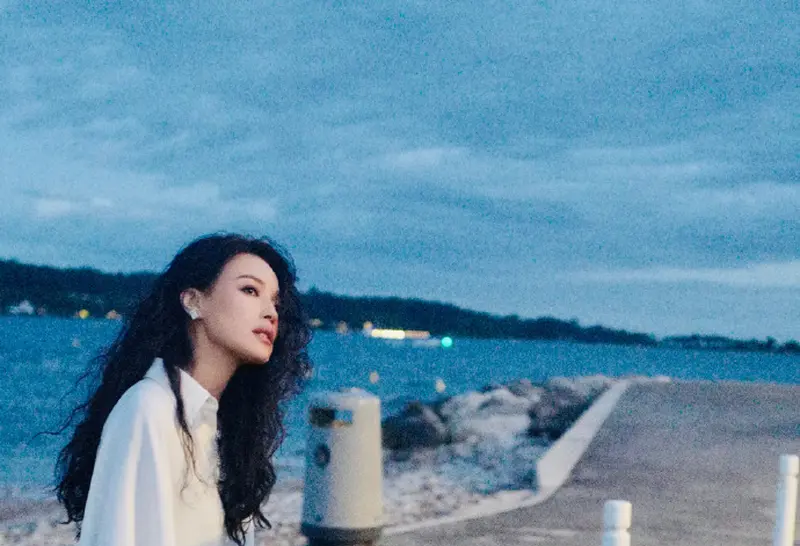 ‌俞灏明王晓晨官宣结婚：烧伤重生后的真爱之旅‌