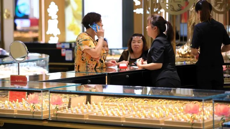 珍·古道尔去世：她是为梦想而生的人类之光