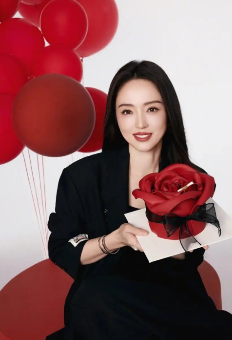 离婚十年：许婧逆袭成“大女主”，陈赫回归家庭，人生选择大不同