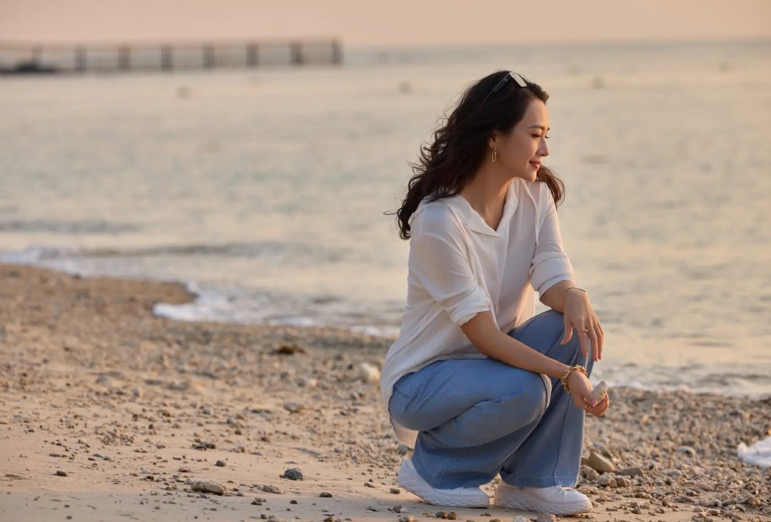 泰山“陪爬经济”爆火：年轻人的情绪刚需，催生出的“陪伴生意”
