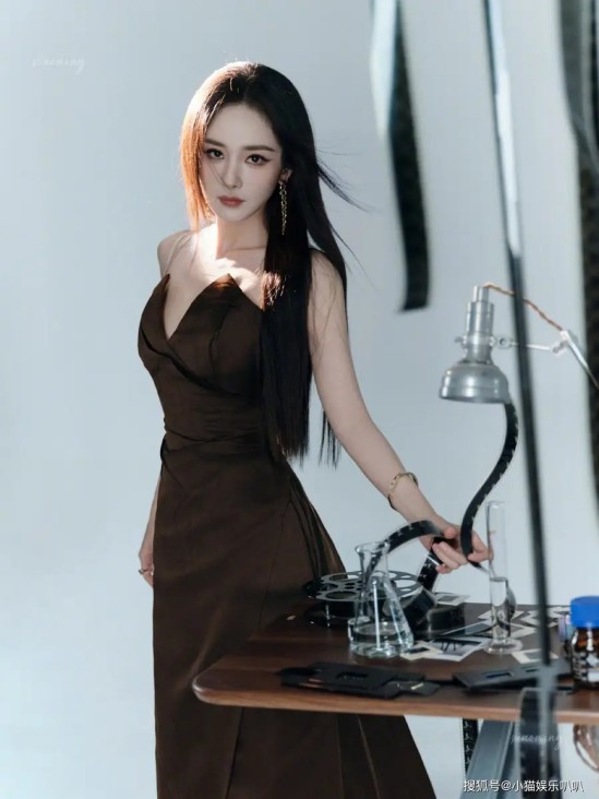 亏不起了，超豪华集体“反水”