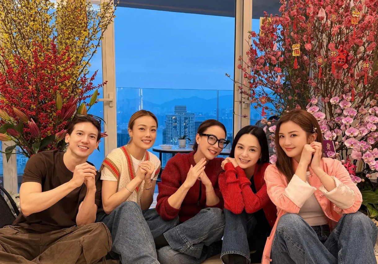 从片场龙套到好莱坞硬汉，83岁哈里森·福特含泪领奖：我还活着！